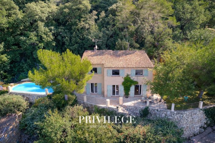 Image No.1-4 Bed House for sale