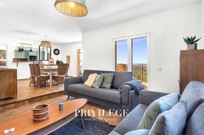 Image No.22-4 Bed House for sale