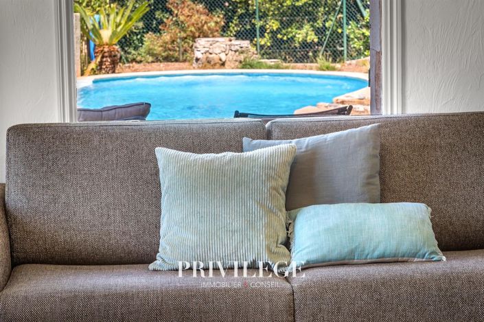 Image No.24-4 Bed House for sale