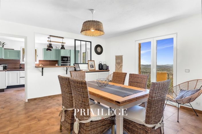 Image No.26-4 Bed House for sale