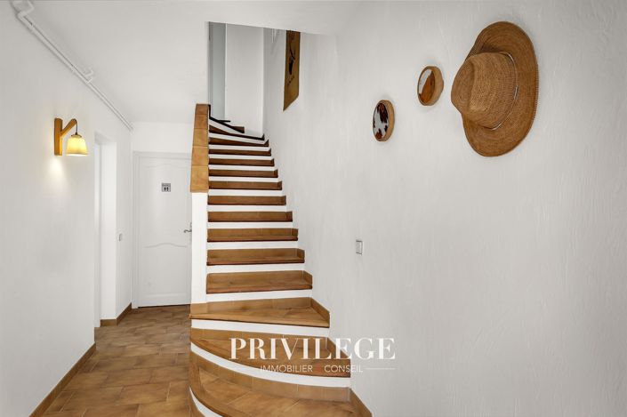 Image No.33-4 Bed House for sale