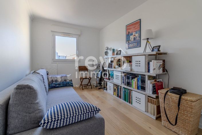 Image No.6-Appartement de 2 chambres à vendre à Bordeaux