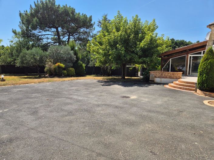 Image No.12-3 Bed House for sale