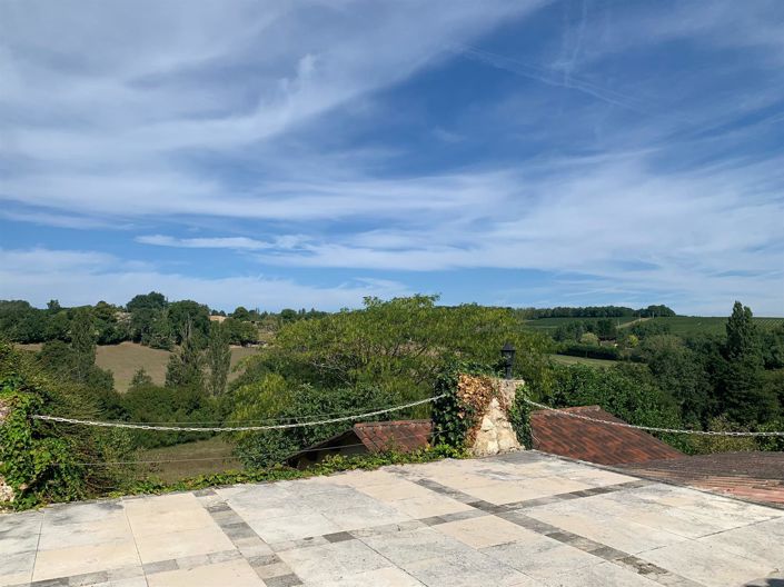 Image No.4-2 Bed House for sale