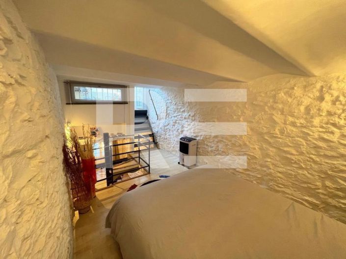 Image No.8-1 Bed House for sale