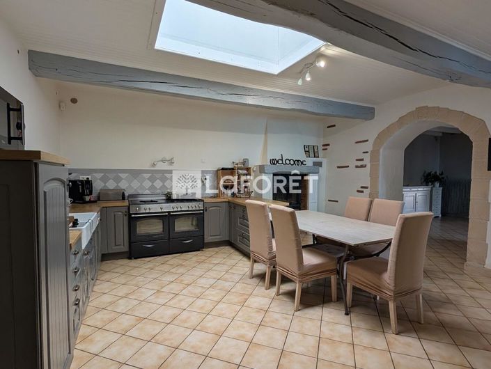 Image No.7-5 Bed Property for sale