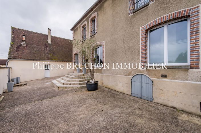 Image No.27-6 Bed House for sale