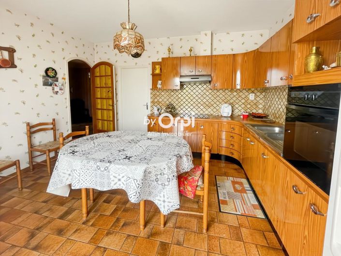 Image No.10-4 Bed House for sale