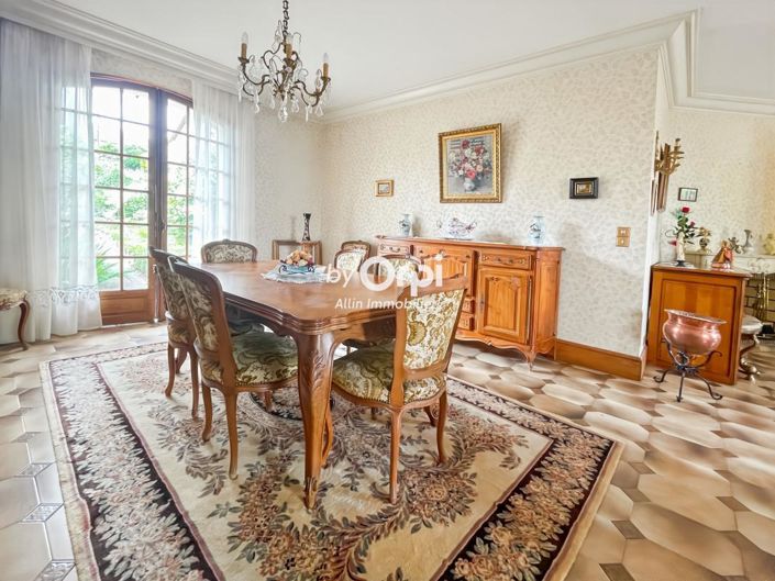 Image No.14-4 Bed House for sale