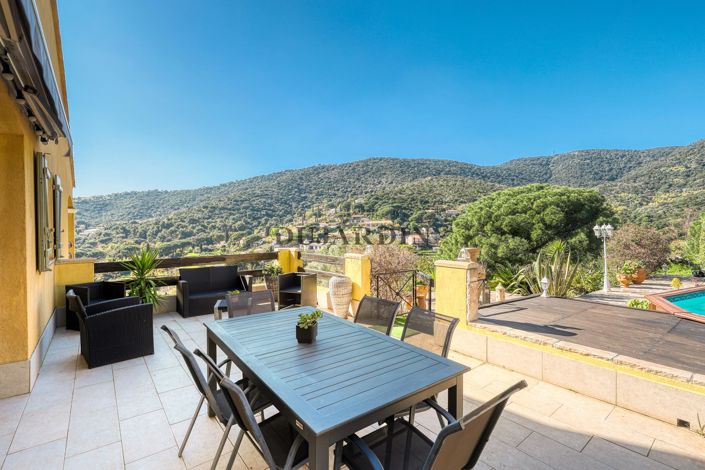 Image No.3-Maison de 3 chambres à vendre à Le Lavandou