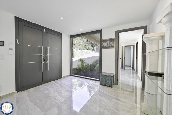 Image No.15-6 Bed House for sale