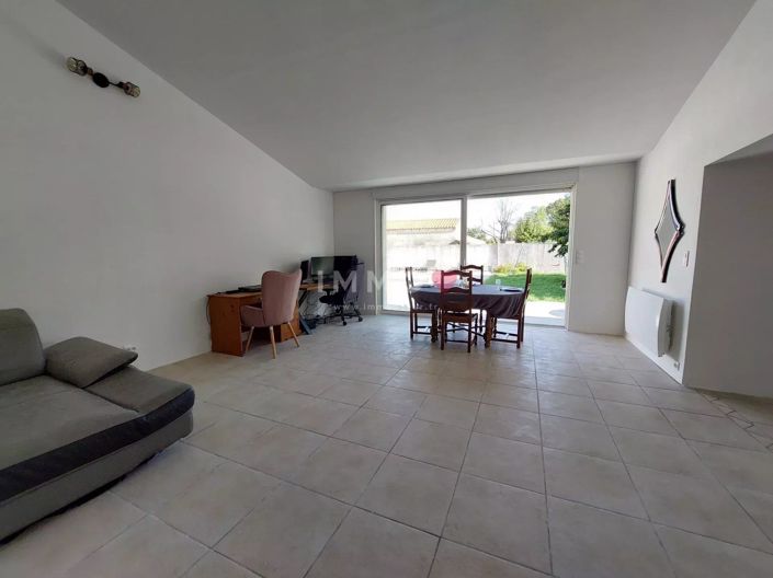 Image No.13-4 Bed House for sale