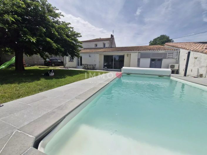 Image No.20-4 Bed House for sale