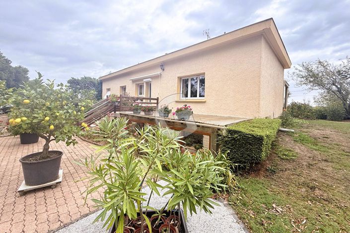 Image No.17-3 Bed House for sale