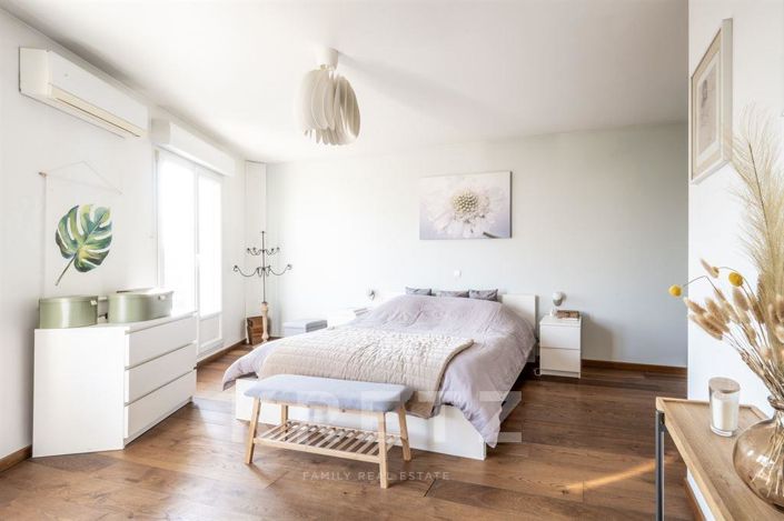 Image No.11-Maison de 5 chambres à vendre à Suresnes