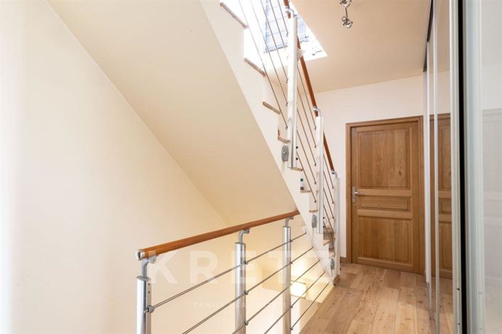 Image No.12-5 Bed House for sale