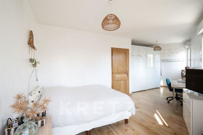 Image No.13-5 Bed House for sale