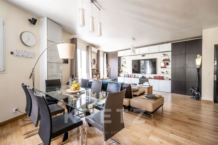 Image No.5-5 Bed House for sale