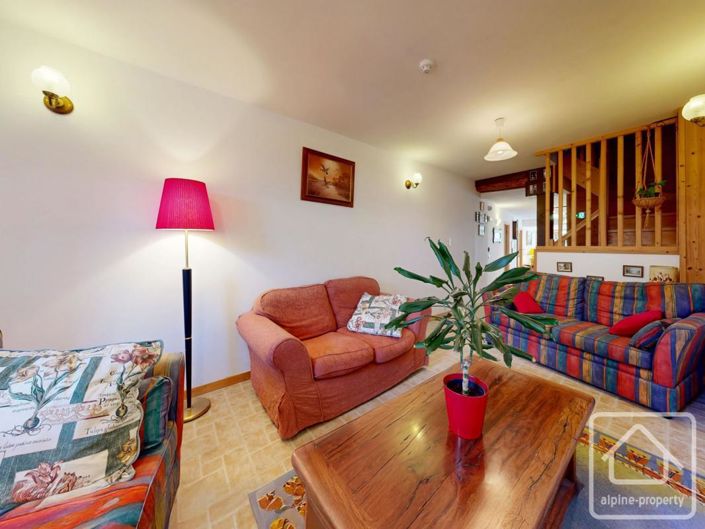 Image No.3-Propriété de 8 chambres à vendre à Haute-Savoie