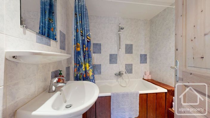 Image No.32-Propriété de 8 chambres à vendre à Haute-Savoie