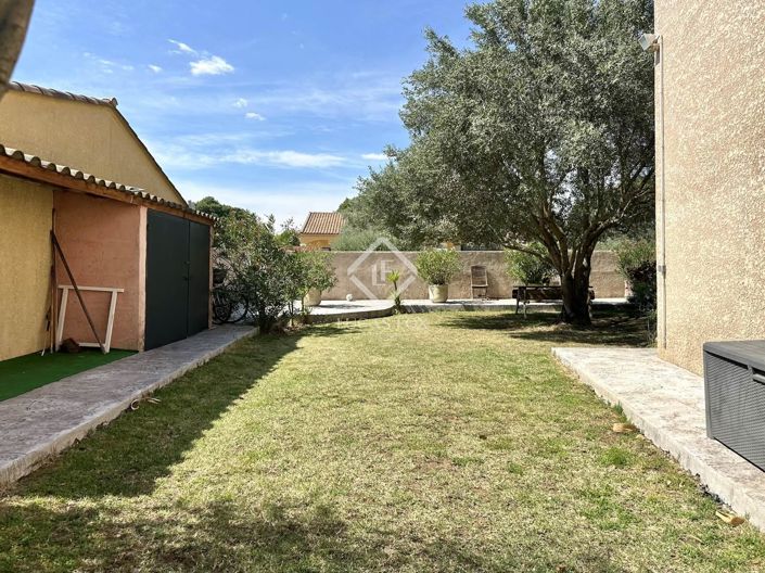 Image No.21-6 Bed House for sale