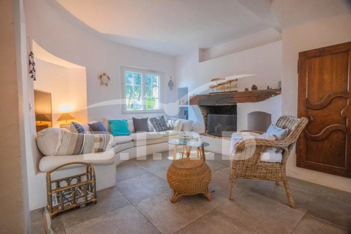 Image No.4-3 Bed House for sale