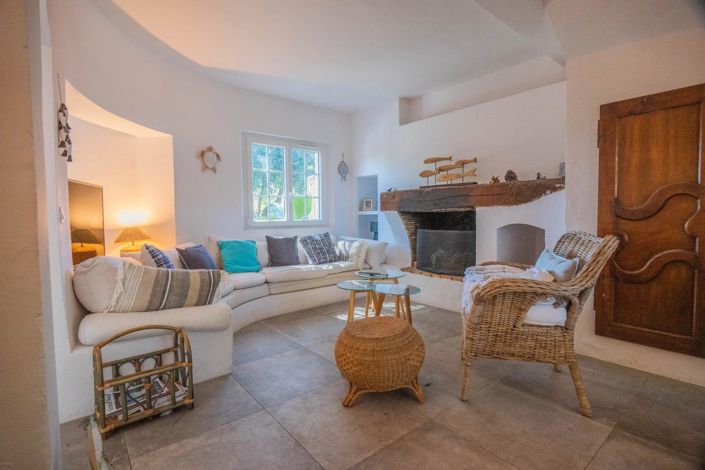 Image No.4-3 Bed House for sale