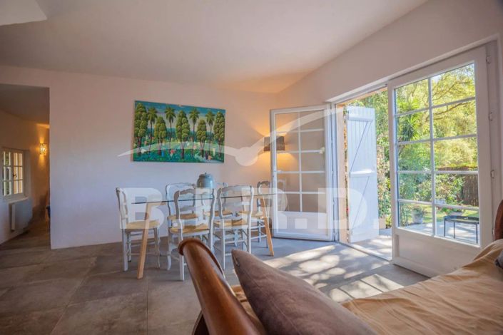 Image No.5-3 Bed House for sale