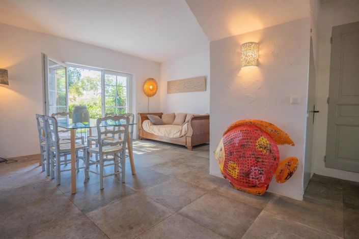 Image No.6-3 Bed House for sale