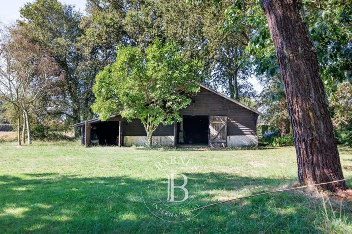 Image No.23-8 Bed House for sale