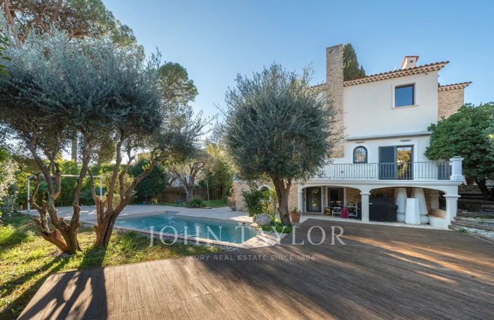 Image No.7-5 Bed House for sale