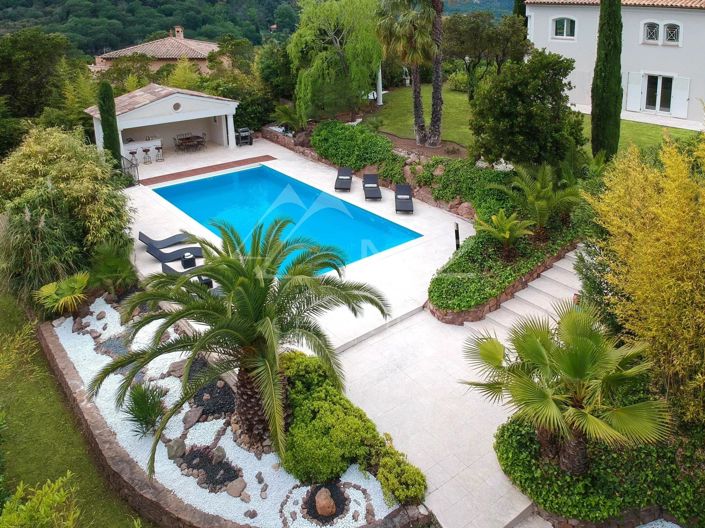 Image No.2-5 Bed House for sale