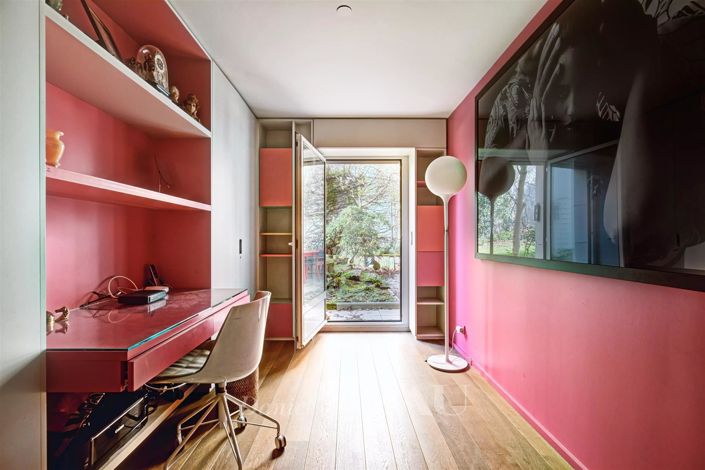 Image No.12-5 Bed Apartment for sale