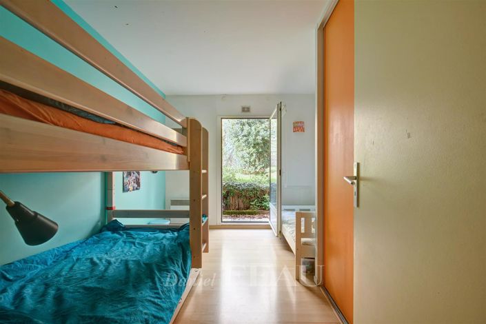 Image No.13-5 Bed Apartment for sale