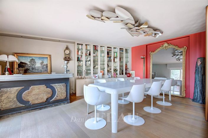 Image No.5-5 Bed Apartment for sale