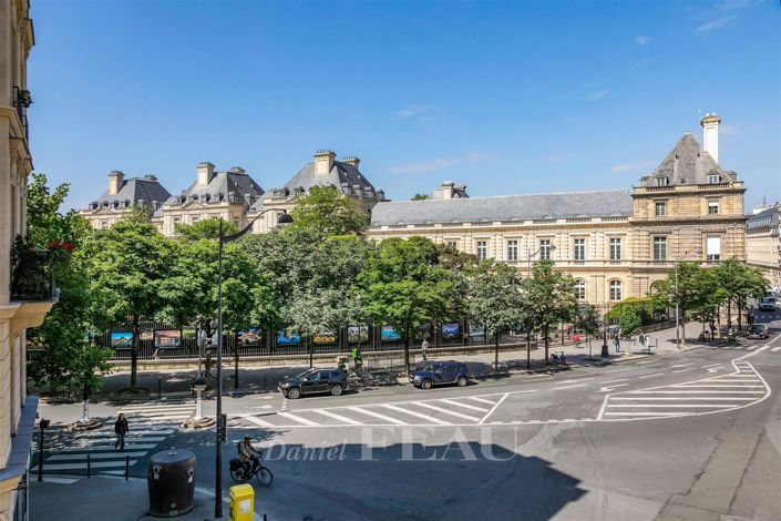 Image No.10-3 Bed Apartment for sale