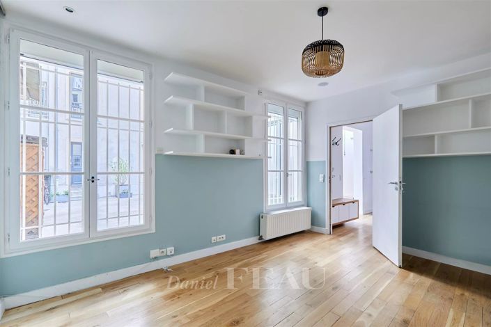 Image No.10-4 Bed House for sale