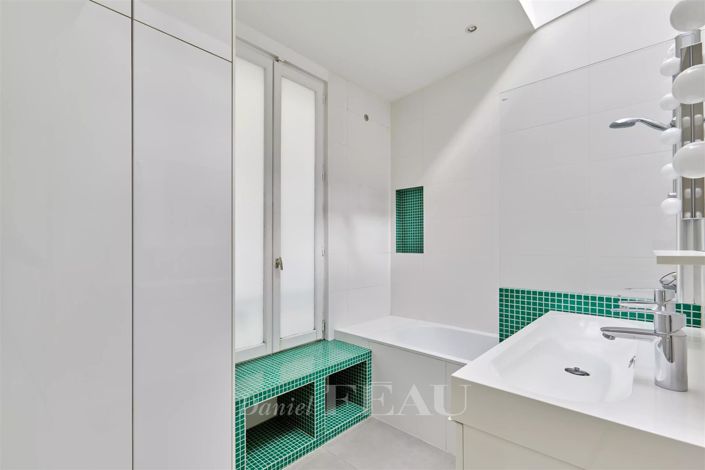 Image No.17-4 Bed House for sale