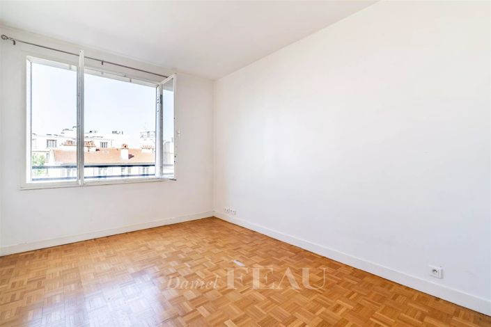 Image No.8-3 Bed Apartment for sale