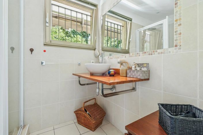 Image No.18-2 Bed Apartment for sale