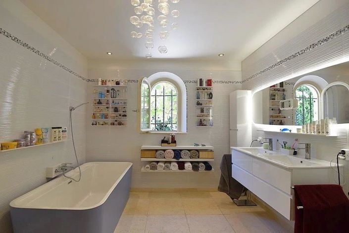 Image No.13-4 Bed House for sale