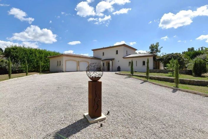 Image No.18-4 Bed House for sale