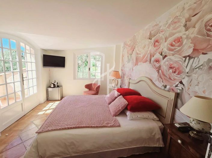 Image No.16-4 Bed House for sale