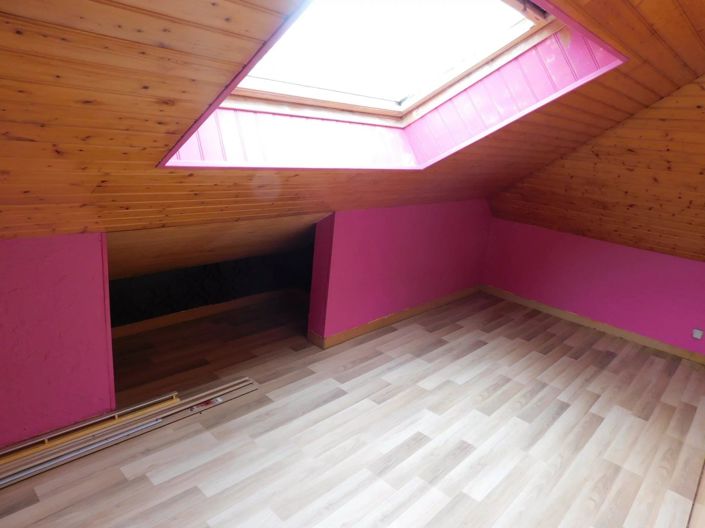 Image No.11-2 Bed House for sale