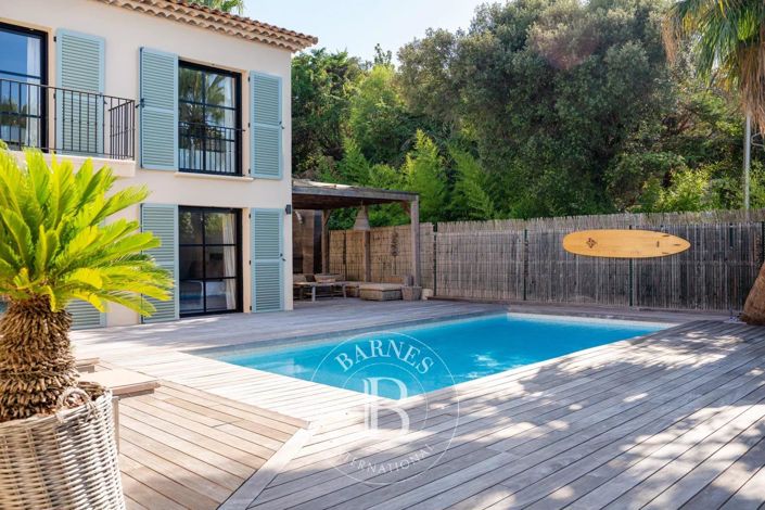 Image No.15-4 Bed House for sale