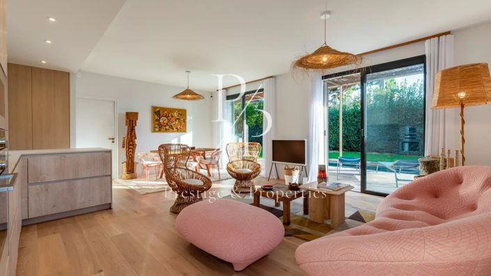 Image No.4-3 Bed House for sale