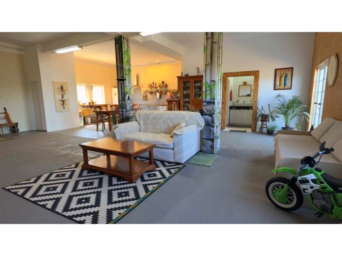 Image No.18-2 Bed House for sale