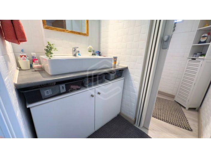 Image No.20-2 Bed House for sale