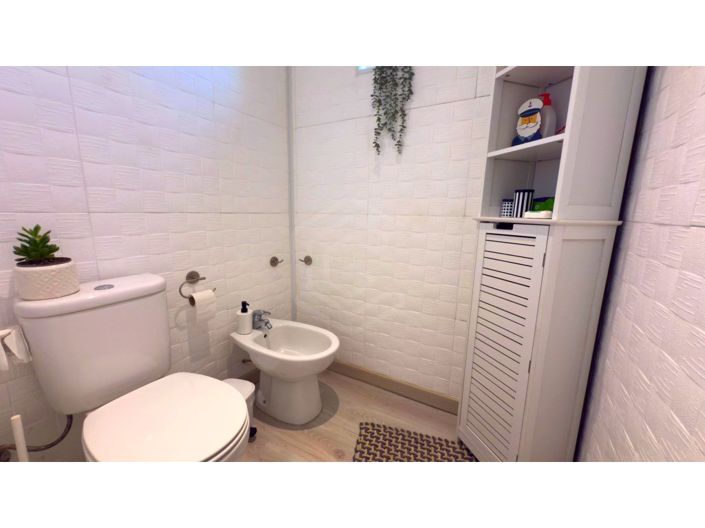 Image No.23-2 Bed House for sale