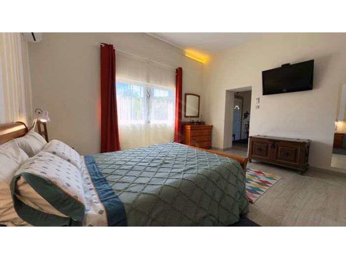 Image No.31-2 Bed House for sale